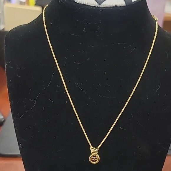DIOR NECKLACE